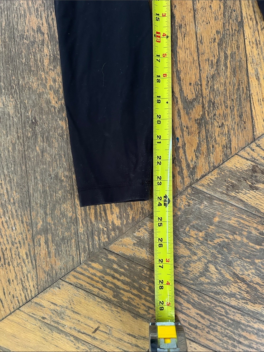 lululemon athletica Black Reflective Logo Leggings - Picture 7 of 9